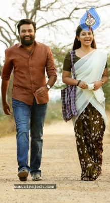 Naadodigal 2 Tamil Movie Stills - 9 of 13