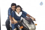 Naduvula Konjam Pakkatha Kaanom Tamil Movie Stills - 16 of 26