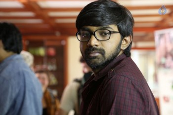 Nannu Vadili Neevu Polevule Photos and Posters - 64 of 73