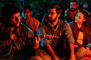Nannu Vadili Neevu Polevule Photos and Posters - 68 of 73
