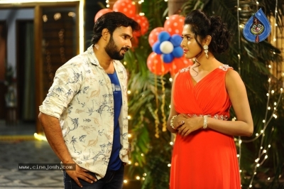 Neethone Hai Hai Movie Stills - 3 of 5