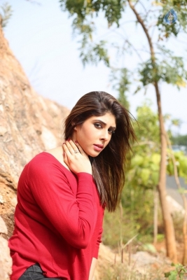 Nenu Kidnap Ayyanu Movie Photos - 10 of 12