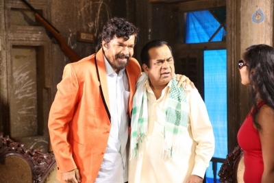Nenu Kidnap Ayyanu Movie Photos - 13 of 14
