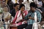 Nerungi Vaa Muthamidathe Tamil Movie Stills - 109 of 108