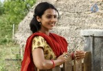 Nerungi Vaa Muthamidathe Tamil Movie Stills - 7 of 108