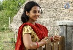 Nerungi Vaa Muthamidathe Tamil Movie Stills - 112 of 108
