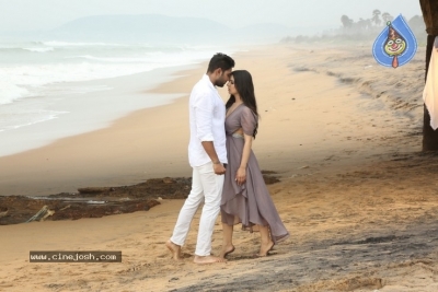 Ninne Pelladatha Movie Stills - 2 of 20