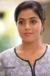 Nuvvala Nenila Stills n Walls - 16 of 27