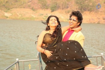 Nuvvu Nenu Osey Orey Posters and Photos - 1 of 18
