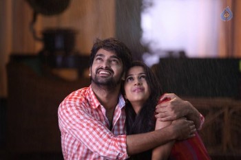 Oka Manasu Movie Stills and Posters - 12 of 48