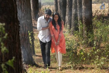 Oka Manasu Movie Stills and Posters - 44 of 48