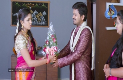 Oka Telugu PremaKatha Movie Stills - 4 of 19
