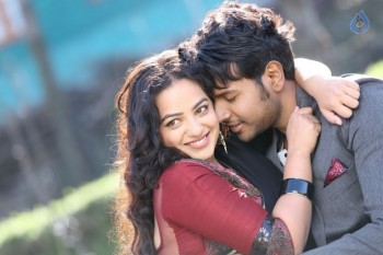 Okka Ammayi Thappa Movie Photos - 2 of 2