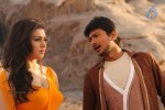 Oru Kal Oru Kannadi Tamil Movie Stills - 32 of 41