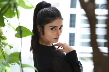 Oru Melliya Kodu Tamil Movie Photos - 39 of 42