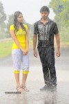 Oruvar Meethu Oruvar Sainthu Tamil Movie Stills - 74 of 77