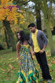 Padamati Sandhya Ragam London Lo Movie Photos  - 8 of 9