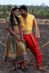 Pattaya Kelappanum Pandiya Tamil Movie Stills - 18 of 39