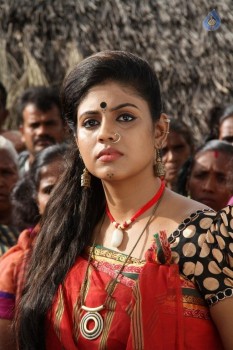 Pottu Tamil Movie Photos - 17 of 28