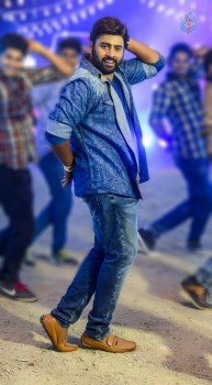 Raja Cheyyi Vesthe New Photos - 3 of 6