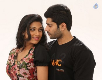 Rajavin Paarvai Raniyin Pakkam Tamil Film Photos - 27 of 35