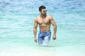 Ram Charan Stills in Dhruva Movie - 3 of 4