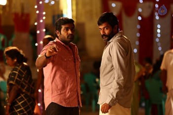 Rekka Tamil Film Photos - 1 of 17