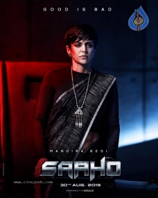 Saaho Posters - 1 of 4