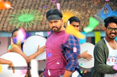Sakalakala Vallabhudu Movie Stills - 2 of 12
