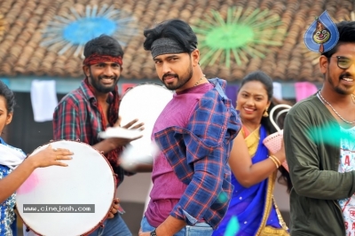 Sakalakala Vallabhudu Movie Stills - 12 of 12