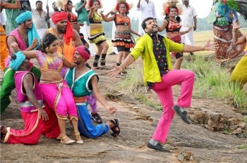 Sakalakala Vallavan Film Song Photos - 2 of 20