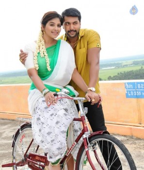Sakalakala Vallavan Tamil Movie Photos - 3 of 15