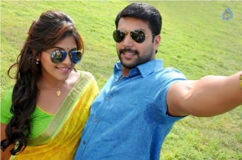 Sakalakala Vallavan Tamil Movie Photos - 14 of 15