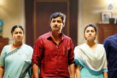 Sangili Bungili Kadhava Thorae Tamil Movie Stills - 6 of 20