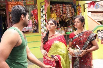 Sivappu Manithargal Tamil Movie Photos - 23 of 41