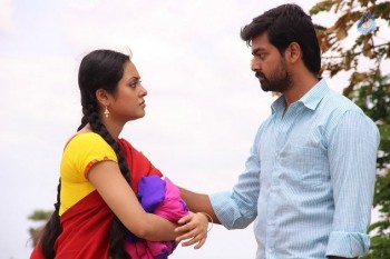 Sivappu Manithargal Tamil Movie Photos - 33 of 41