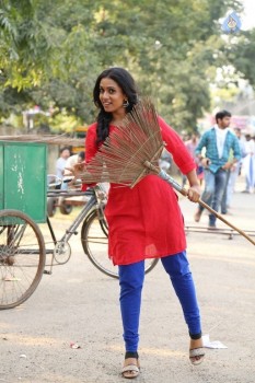 Swacch Bharat Event Pics in Pichhiga Nachav - 10 of 12