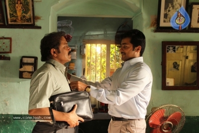 Thaanaa Serndha Koottam Movie Stills - 15 of 28