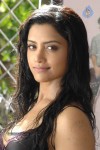 Thadaiyara Thaakka Tamil Movie Stills - 40 of 63