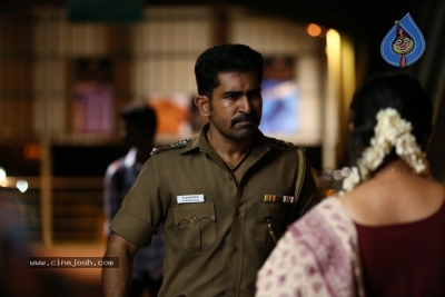 Thimiru Pudichavan Movie Working Stills - 18 of 18