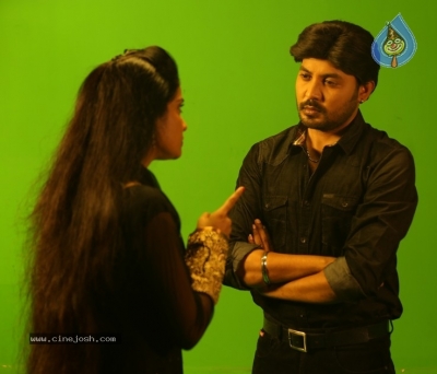 Trap Movie Stills - 4 of 9