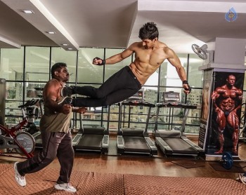 Trayam Movie Photos and Posters - 16 of 30