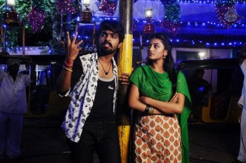 Trisha ledaa Nayanthara Film Photos - 14 of 17