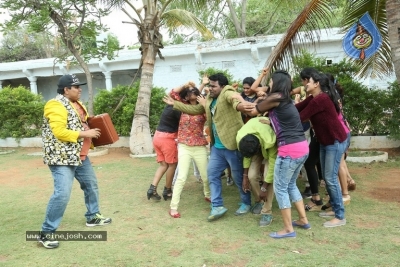 U Pe Ku Ha Movie Stills - 23 of 42