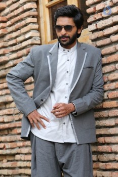Veera Sivaji Tamil Movie Photos - 34 of 30