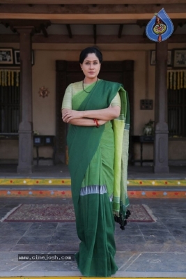 Vijayashanti Stllls - 1 of 2