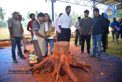 Vishnu Manchu To Host Wood Carving Artists Live Work Jnana In Tirupati - 15 of 17