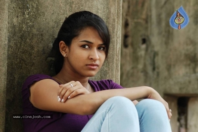 Yazh Movie Stills - 20 of 32