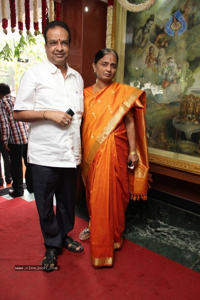 4 Frames Kalyanam Sashtipoorthi Function - 85 / 167 photos