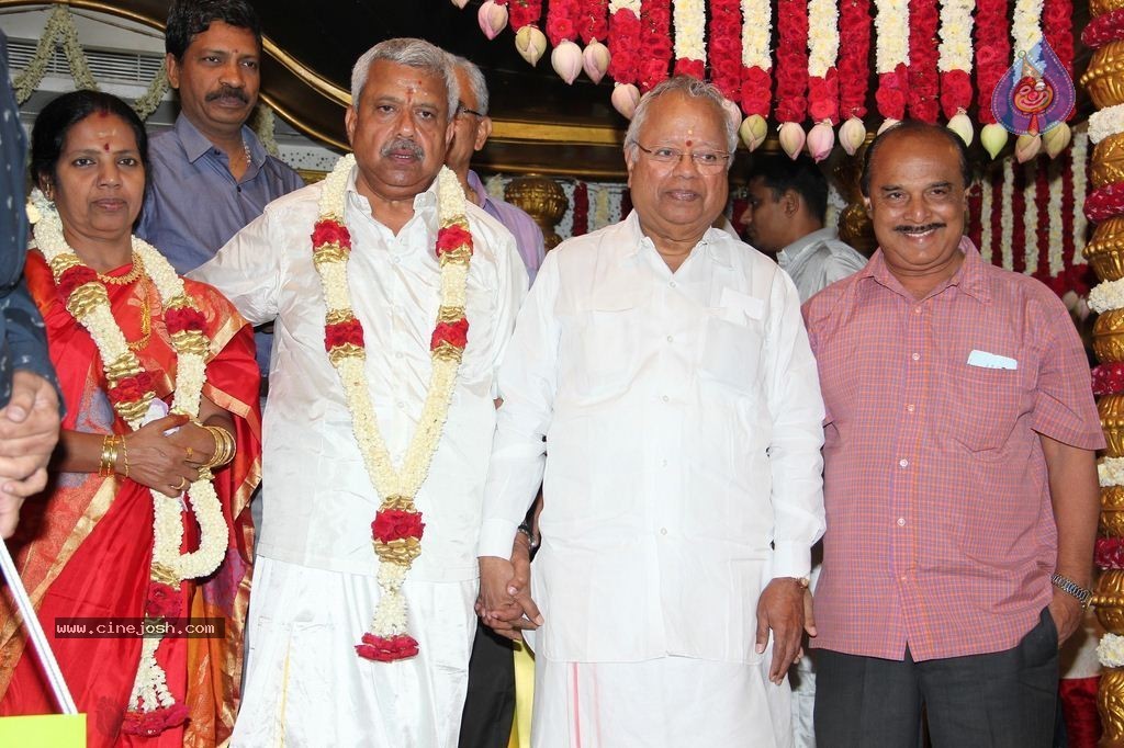 4 Frames Kalyanam Sashtipoorthi Function - 100 / 167 photos